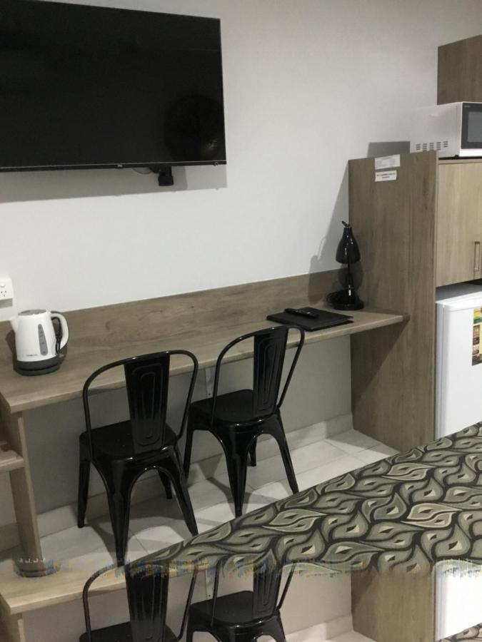 Golden Palms Motor Inn Μπούνταμπεργκ Εξωτερικό φωτογραφία