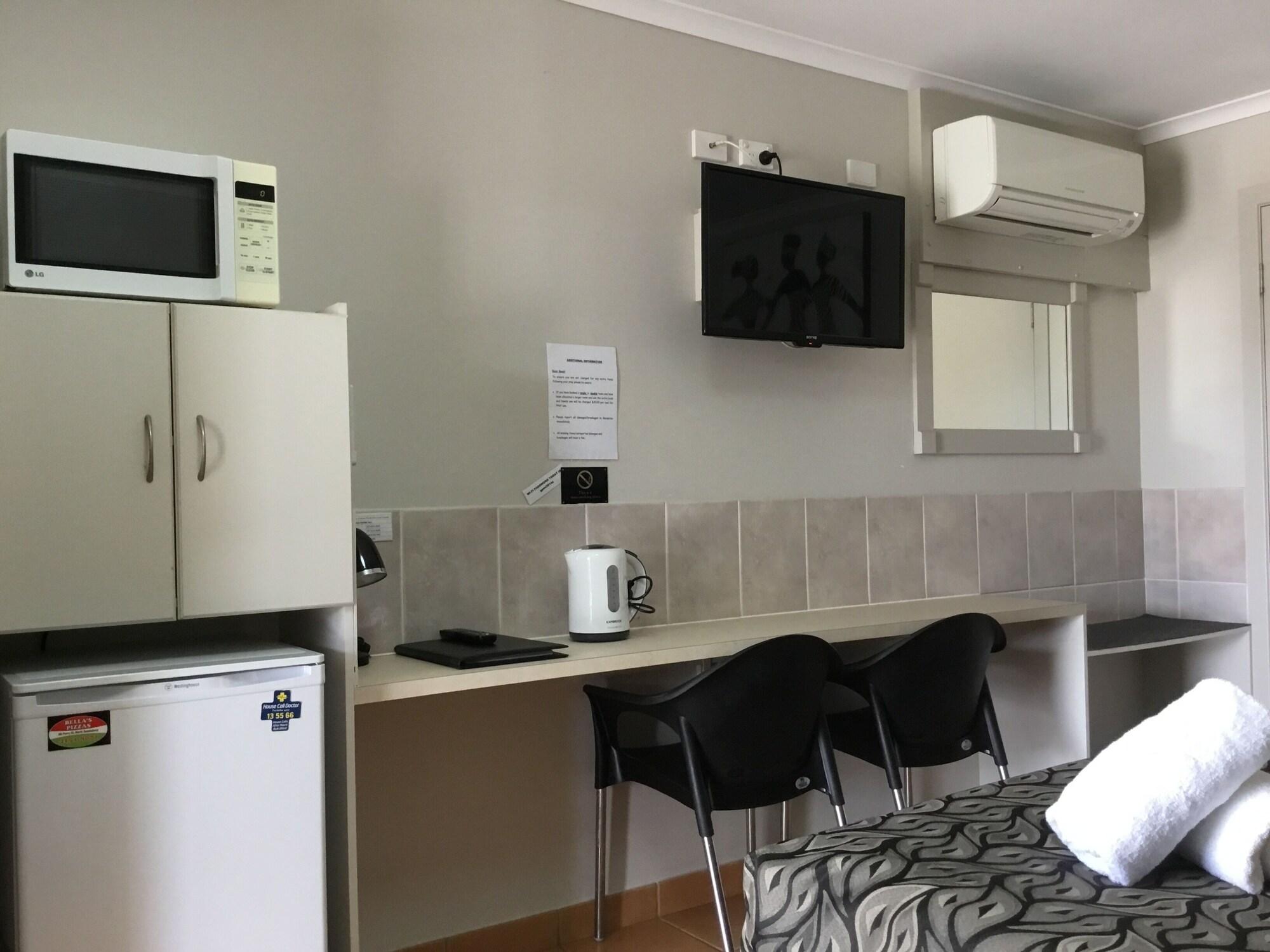 Golden Palms Motor Inn Μπούνταμπεργκ Εξωτερικό φωτογραφία