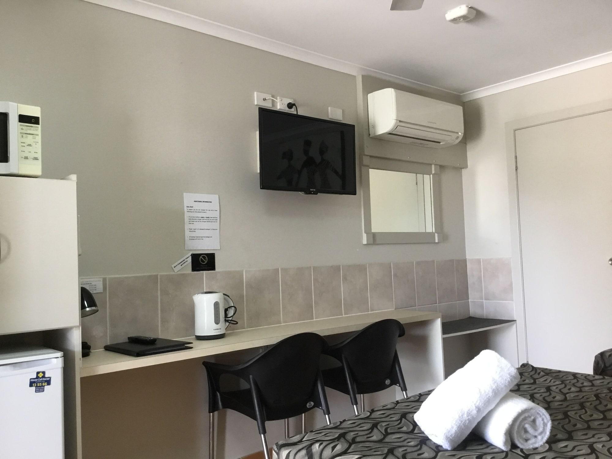 Golden Palms Motor Inn Μπούνταμπεργκ Εξωτερικό φωτογραφία